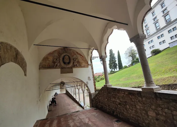 Stanza Due Letti * Passons